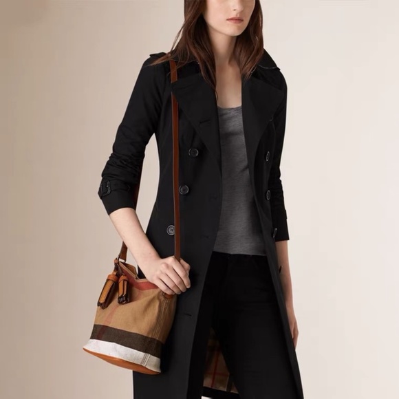 Burberry Bucket bag Small